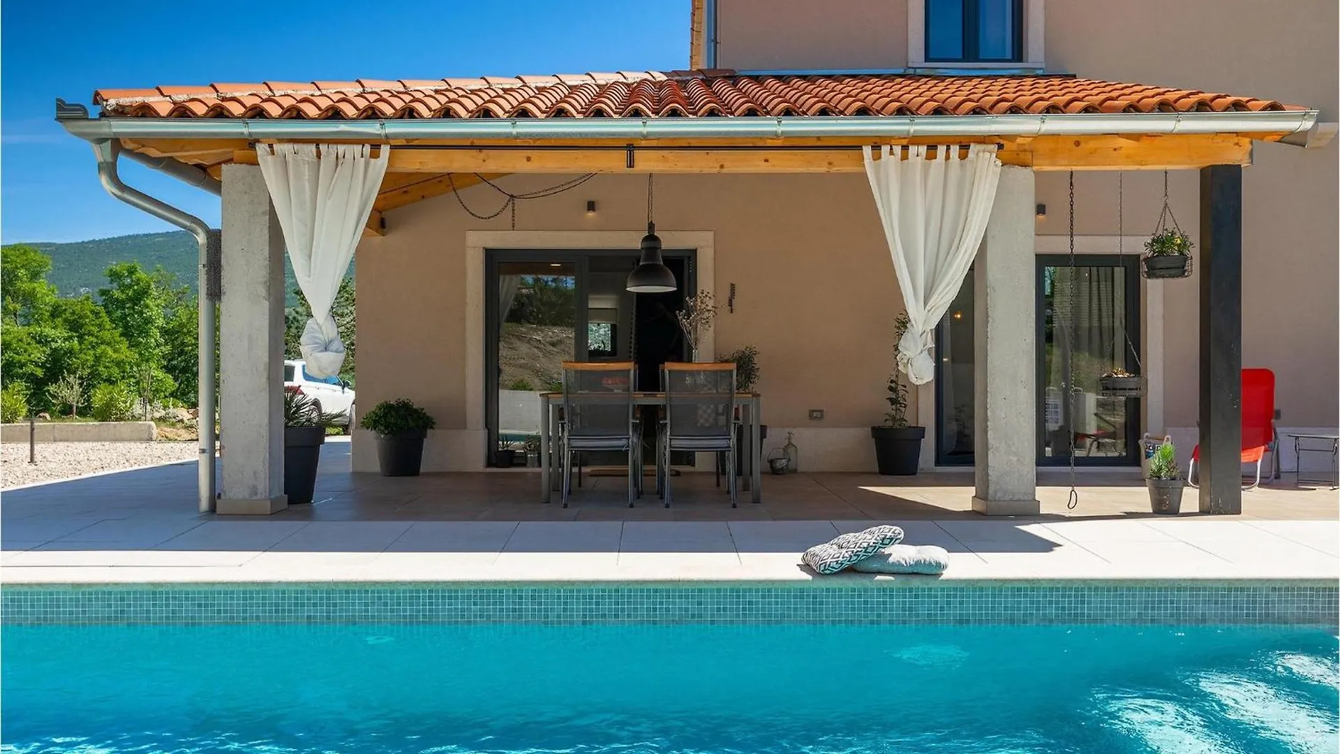 Vakantiehuis Villa Des4U Kostrcani