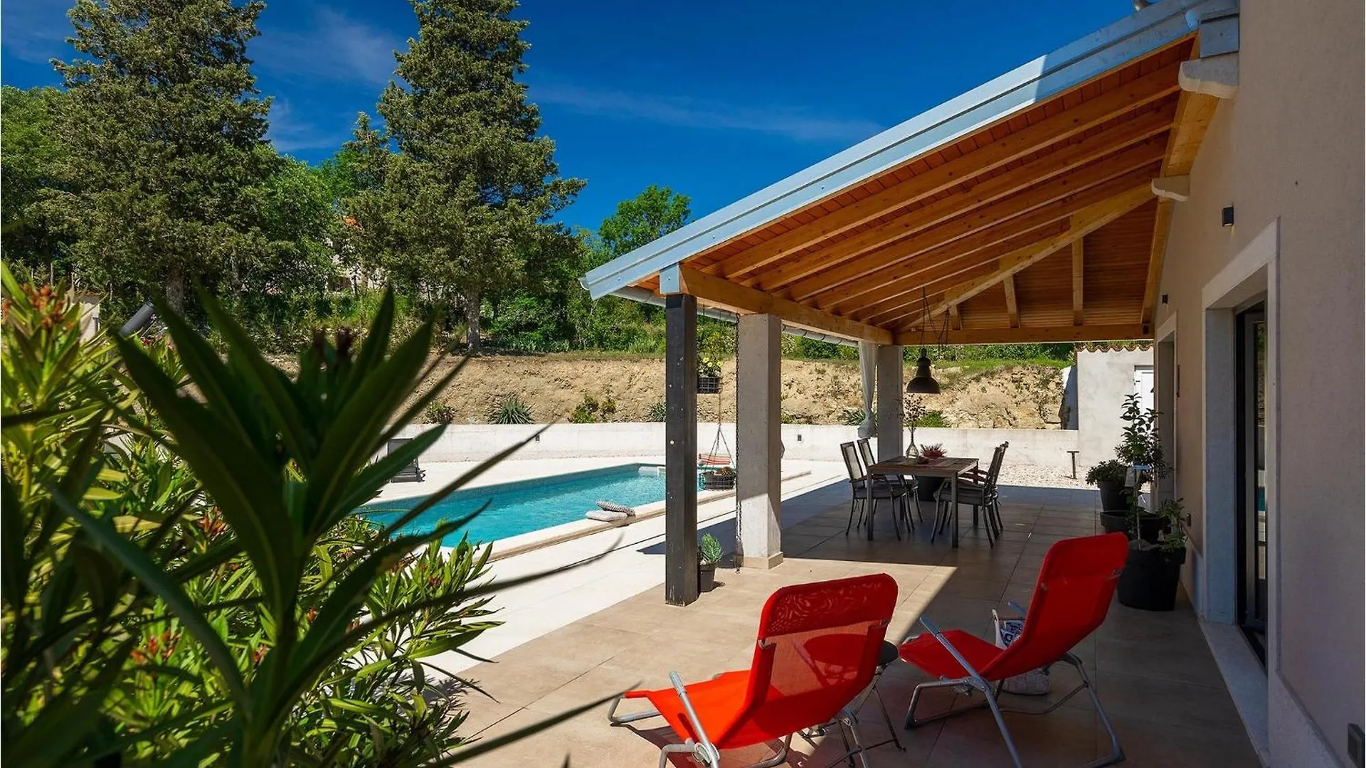 Villa Des4U Kostrcani Kroatien