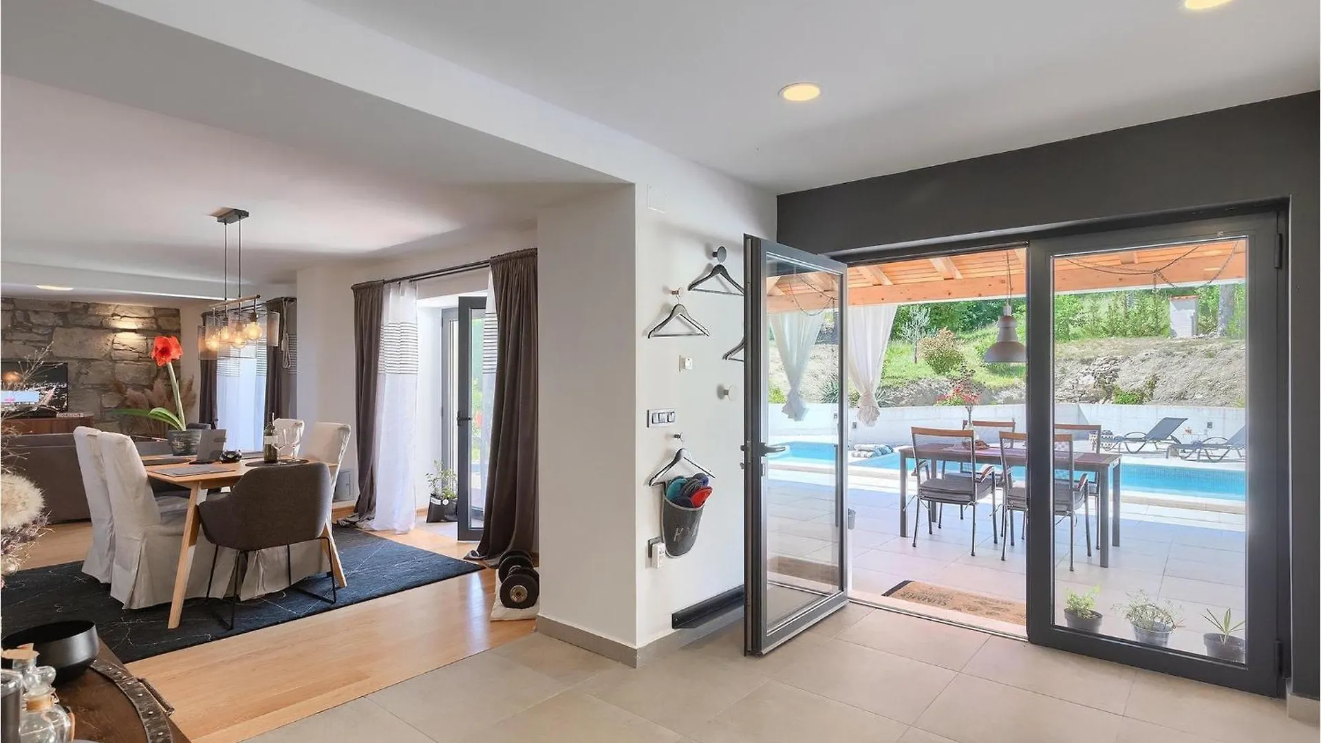 Villa Des4U Kostrcani 0*,  Kroatien